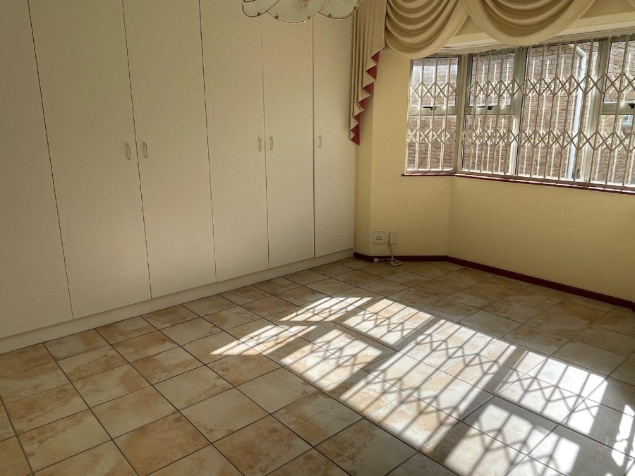 To Let 2 Bedroom Property for Rent in Kenridge Western Cape